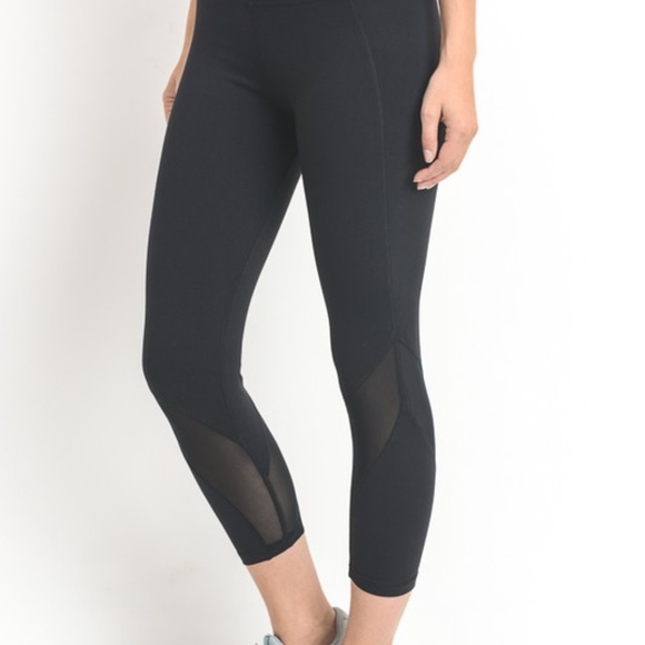 Wave Mesh Highwaist Capri Leggings, Charcoal Grey - Picture 4 of 6